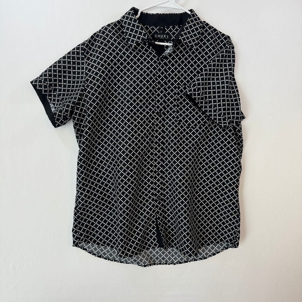 Chuxx Mens XL Short Sleeve Button Down Shirt Black White Geometric Diamond Print